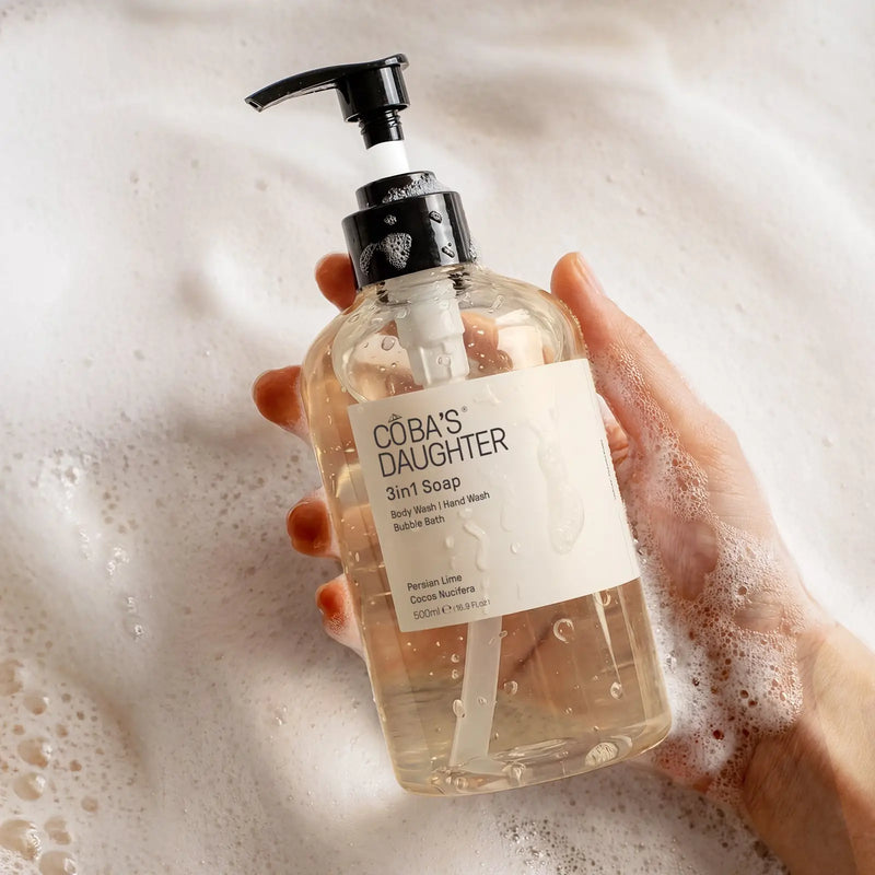 Using CoBa's Daughter 3in1 Persian Lime and Cocos Nucifera Body Wash in bubble bath with foamy hands